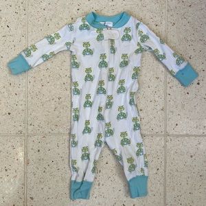 Serena & Lily by Hanna Andersson baby/infant turtle pajamas.
